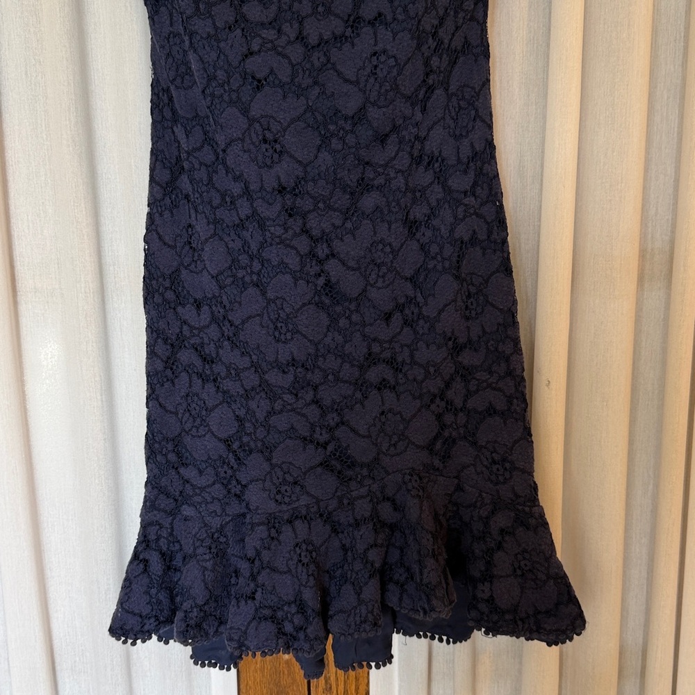 Vince Camuto Dark Blue Lace Flutter Sleeve Dress - Picture 4 of 13